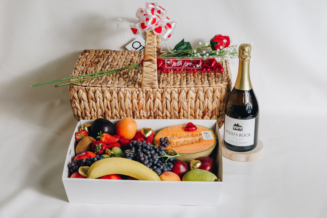 Mum's Picnic Hampers ( Local Deliveries only)