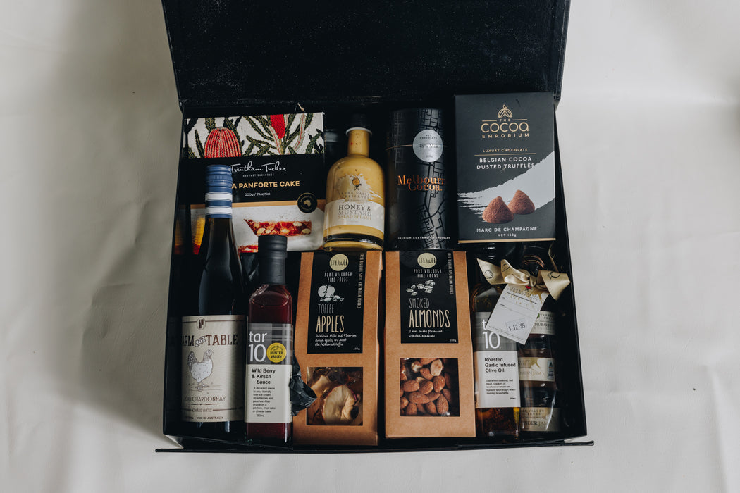 SWEET AND SAVOURY GOURMET HAMPER