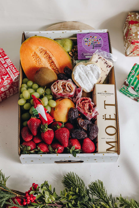 fruit and wine hamper