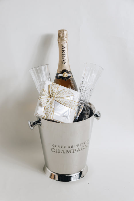 Arras & Chocolates hamper