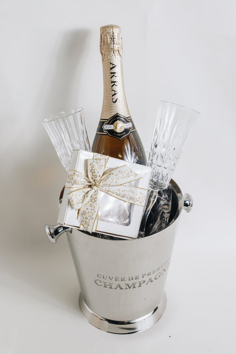 Arras & Chocolates hamper